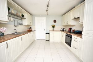 Kitchen- click for photo gallery